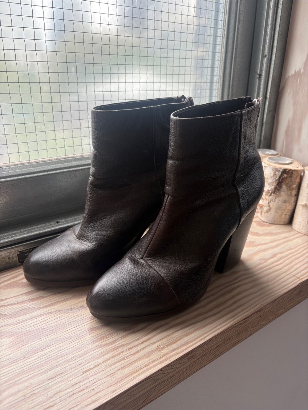 Rag and Bone Ultra-Flattering Women’s Ankle Boots Chocolate Brown size 9.5